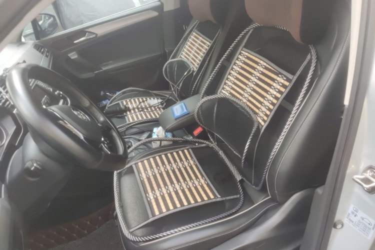Used Volkswagen Tiguan L 2017 330TSI Automatic Two-Wheel Drive Flagship Edition Left Front Seat