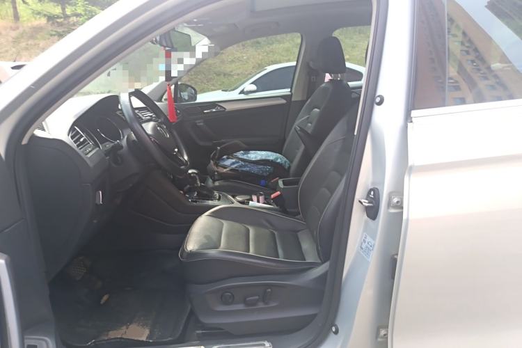 Used Volkswagen Tiguan L 2017 330TSI Automatic Two-Wheel Drive Flagship Edition Left Front Seat