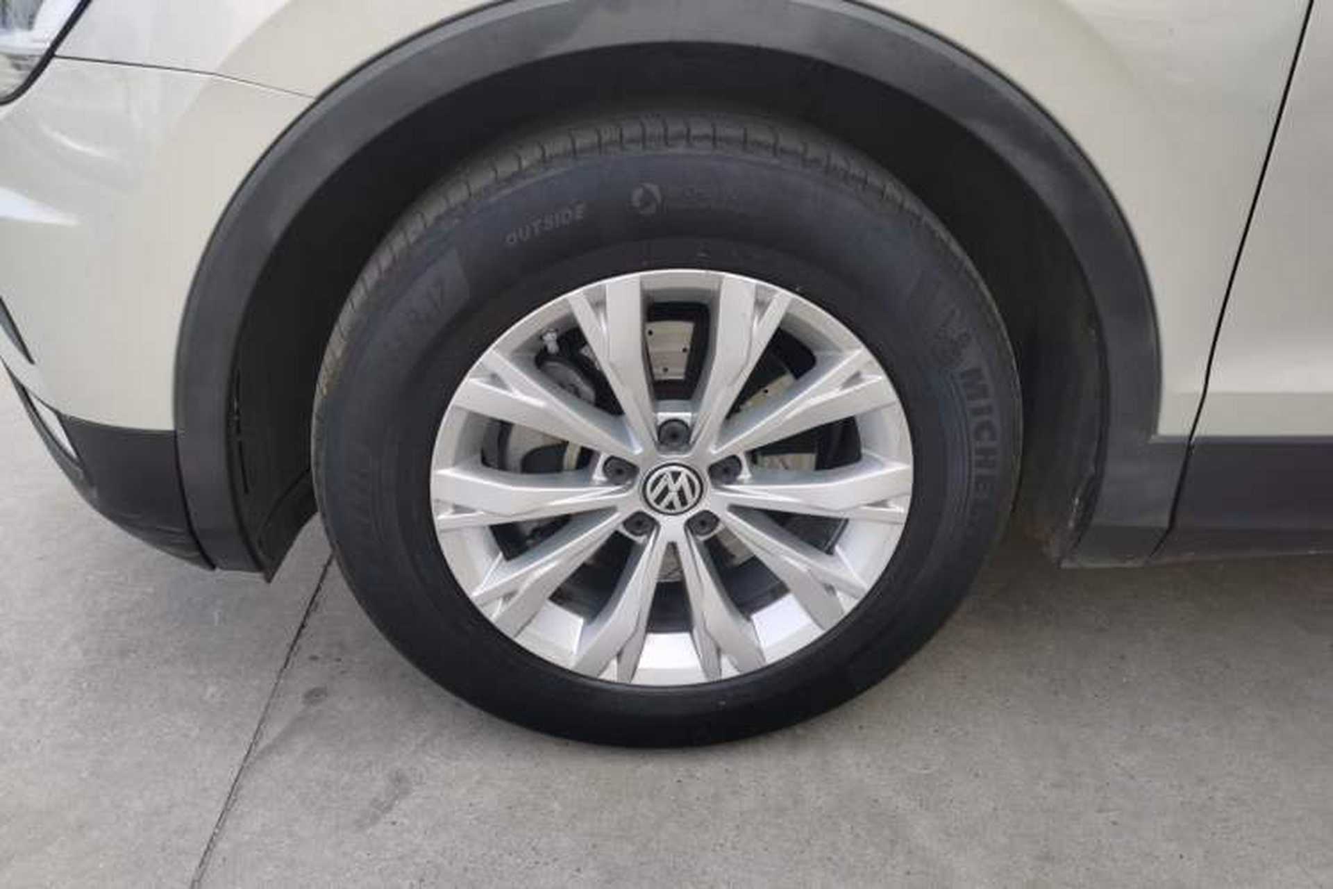 Used Volkswagen Tiguan L 2017 330TSI Automatic Two-Wheel Drive Luxury Edition Left Front Wheel Hub