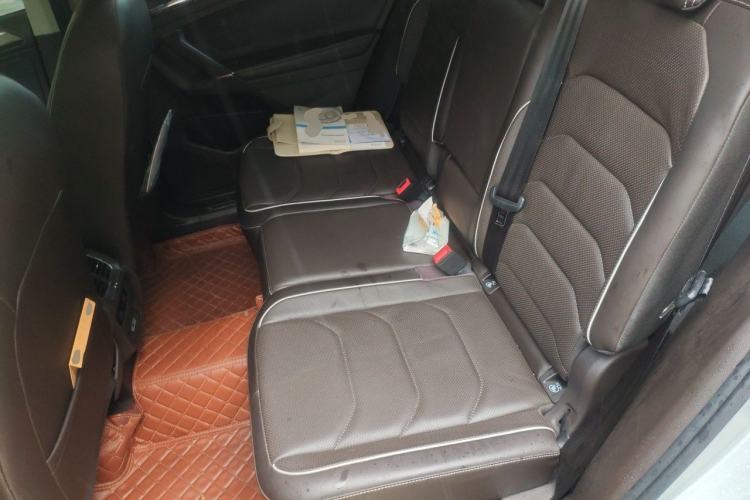 Used Volkswagen Tiguan L 2017 330TSI Automatic Two-Wheel Drive Flagship Edition Left Rear Seat