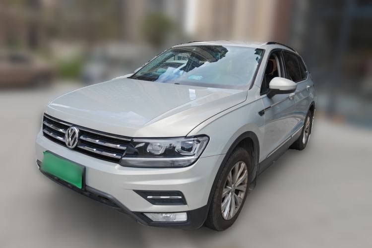 Used Volkswagen Tiguan L 2017 330TSI Automatic Two-Wheel Drive Luxury Edition Guazi used car, China used car export, Used car for sale, Used  cars, Cheapest cars for sale