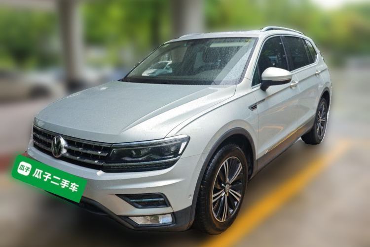 Used Volkswagen Tiguan L 2017 330TSI Automatic Two-Wheel Drive Flagship Edition Guazi used car, China used car export, Used car for sale, Used cars, Cheapest cars for sale