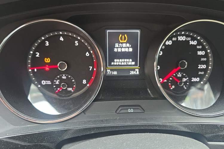 Used Volkswagen Tiguan L 2017 330TSI Automatic Two-Wheel Drive Luxury Edition Odometer Close Up