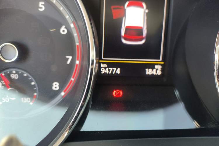 Used Volkswagen Tiguan L 2017 380TSI Automatic All-Wheel-Drive Flagship Edition Odometer Close Up
