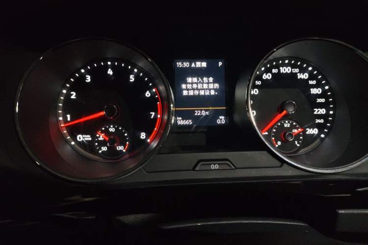Used Volkswagen Tiguan L 2017 330TSI Automatic Two-Wheel Drive Luxury Edition Odometer Close Up