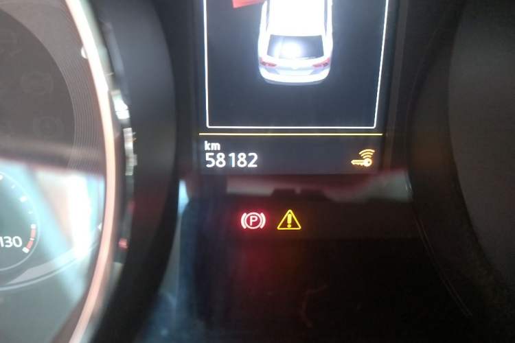 Used Volkswagen Tiguan L 2017 330TSI Automatic Two-Wheel Drive Flagship Edition Odometer Close Up