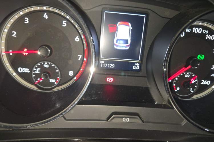 Used Volkswagen Tiguan L 2017 380TSI Automatic All-Wheel-Drive Flagship Edition Odometer Close Up