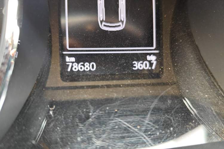 Used Volkswagen Tiguan L 2017 330TSI Automatic Two-Wheel Drive Luxury Edition Odometer Close Up