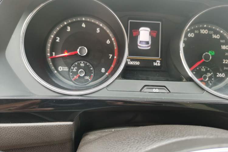 Used Volkswagen Tiguan L 2017 330TSI Automatic Two-Wheel Drive Luxury Edition Odometer Close Up