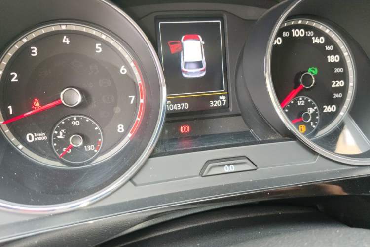 Used Volkswagen Tiguan L 2017 380TSI Automatic All-Wheel-Drive Luxury Edition Odometer Close Up