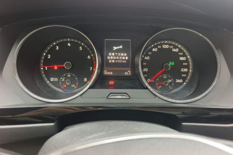 Used Volkswagen Tiguan L 2017 330TSI Automatic Two-Wheel Drive Flagship Edition Odometer Close Up