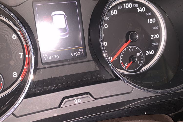 Used Volkswagen Tiguan L 2017 330TSI Automatic Two-Wheel Drive Comfort Edition Odometer Close Up