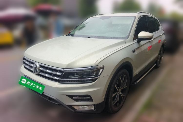 Used Volkswagen Tiguan L 2017 330TSI Automatic Two-Wheel Drive Flagship Edition Guazi used car, China used car export, Used car for sale, Used  cars, Cheapest cars for sale
