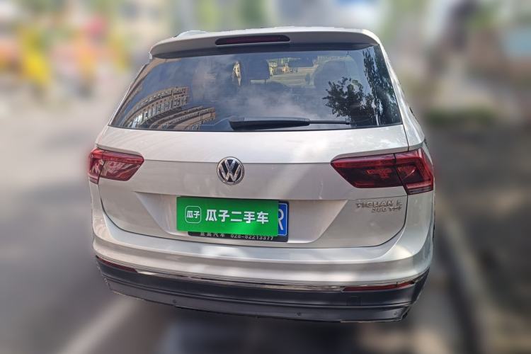 Used Volkswagen Tiguan L 2017 380TSI Automatic All-Wheel-Drive Luxury Edition Rear