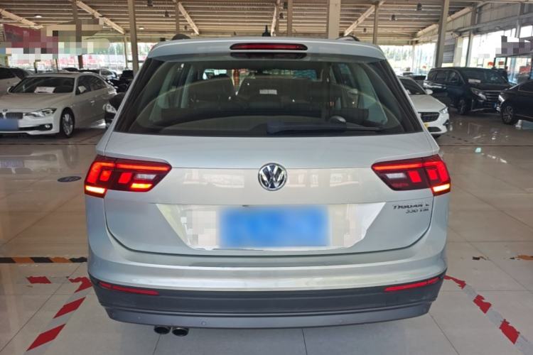 Used Volkswagen Tiguan L 2017 330TSI Automatic Two-Wheel Drive Luxury Edition Rear