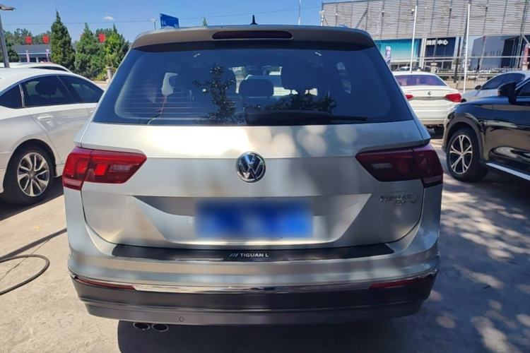 Used Volkswagen Tiguan L 2017 330TSI Automatic Two-Wheel Drive Luxury Edition Rear