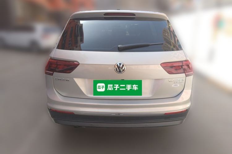 Used Volkswagen Tiguan L 2017 330TSI Automatic Two-Wheel Drive Flagship Edition Rear