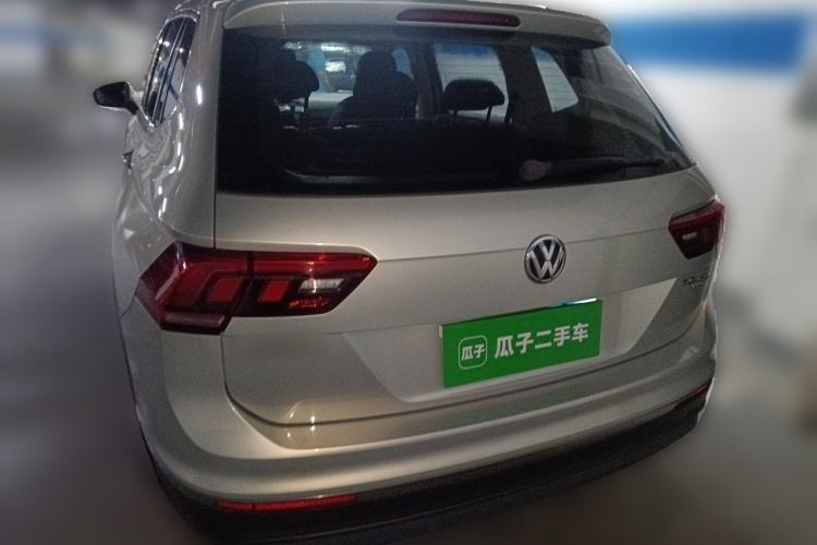 Used Volkswagen Tiguan L 2017 330TSI Automatic Two-Wheel Drive Luxury Edition Rear