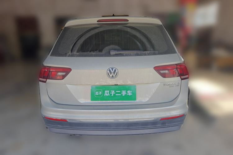 Used Volkswagen Tiguan L 2017 330TSI Automatic Two-Wheel Drive Luxury Edition Rear