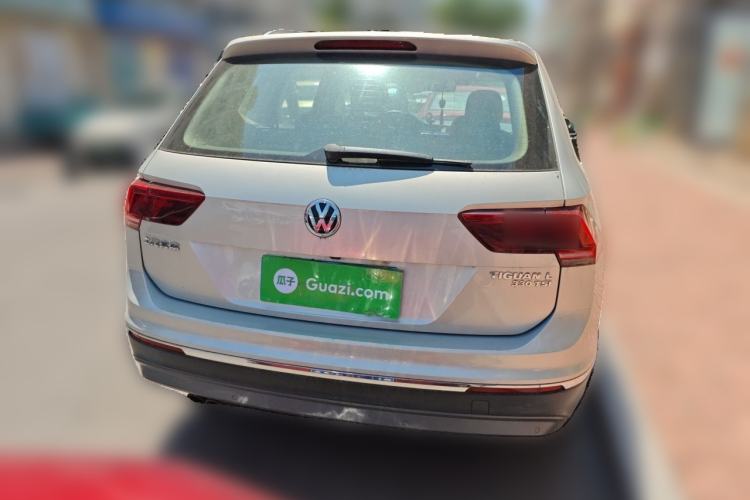 Used Volkswagen Tiguan L 2017 330TSI Automatic Two-Wheel Drive Flagship Edition Rear