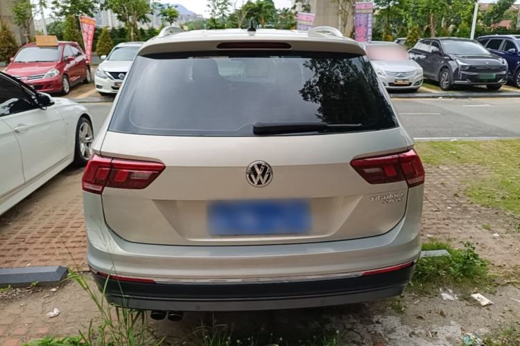 Used Volkswagen Tiguan L 2017 330TSI Automatic Two-Wheel Drive Luxury Edition Rear