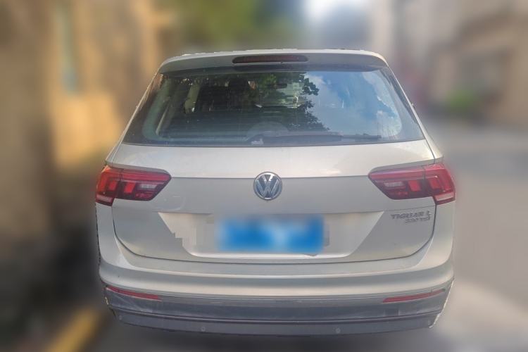 Used Volkswagen Tiguan L 2017 330TSI Automatic Two-Wheel Drive Luxury Edition Rear