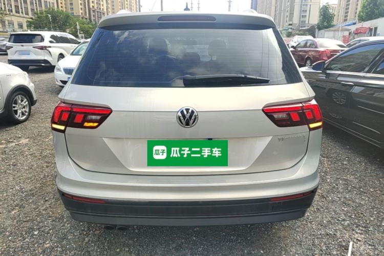 Used Volkswagen Tiguan L 2017 330TSI Automatic Two-Wheel Drive Luxury Edition Rear