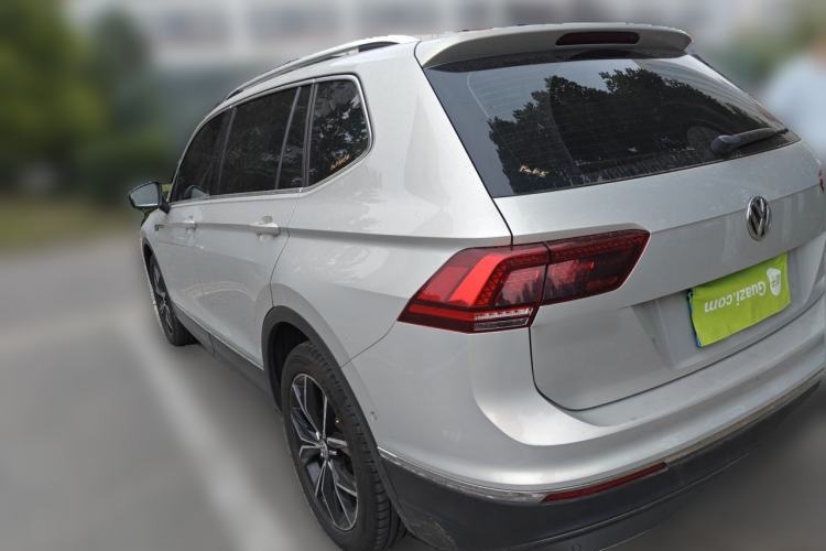 Used Volkswagen Tiguan L 2017 380TSI Automatic All-Wheel Drive Supreme Flagship Edition Rear Left 45 Deg