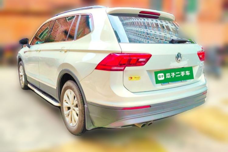 Used Volkswagen Tiguan L 2017 330TSI Automatic Two-Wheel Drive Luxury Edition Rear Left 45 Deg