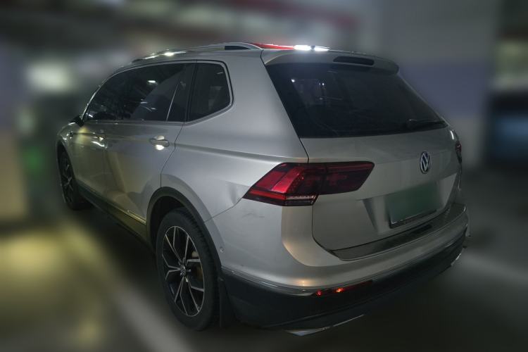 Used Volkswagen Tiguan L 2017 380TSI Automatic All-Wheel-Drive Flagship Edition Rear Left 45 Deg