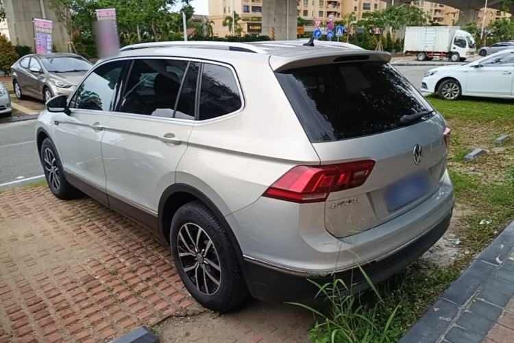 Used Volkswagen Tiguan L 2017 330TSI Automatic Two-Wheel Drive Luxury Edition Rear Left 45 Deg
