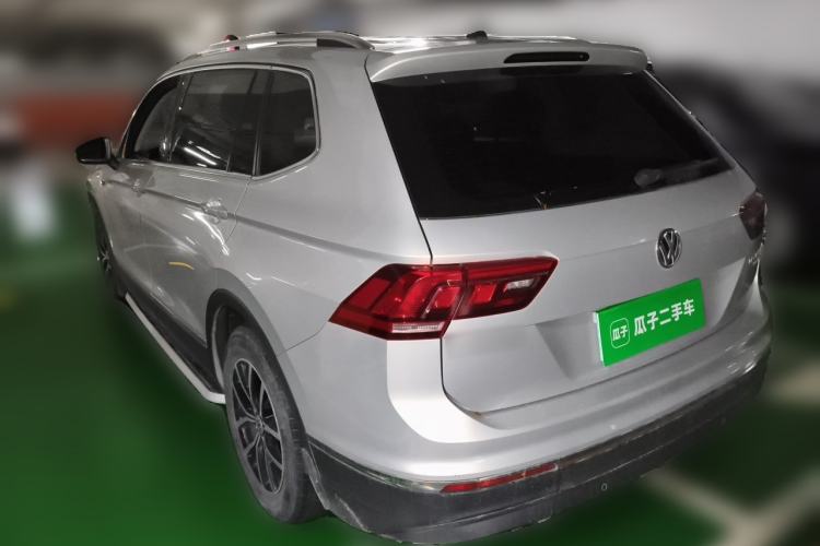 Used Volkswagen Tiguan L 2017 330TSI Automatic Two-Wheel Drive Comfort Edition Rear Left 45 Deg