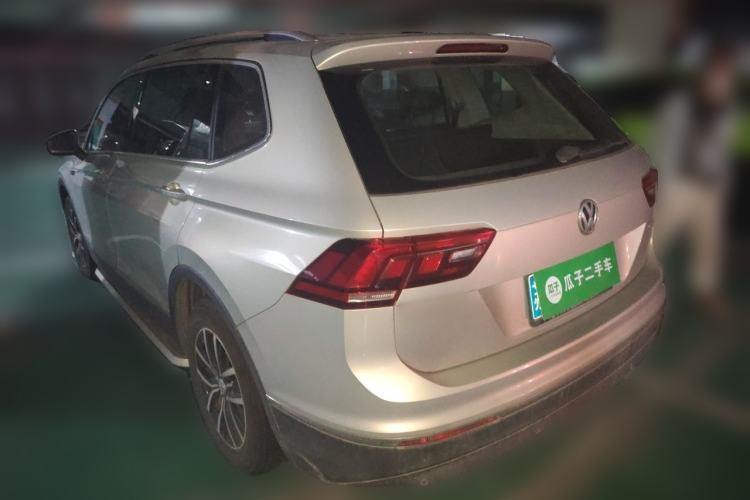 Used Volkswagen Tiguan L 2017 330TSI Automatic Two-Wheel Drive Luxury Edition Rear Left 45 Deg