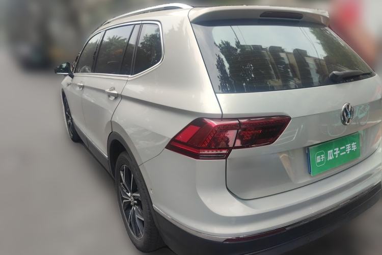 Used Volkswagen Tiguan L 2017 380TSI Automatic All-Wheel-Drive Flagship Edition Rear Left 45 Deg
