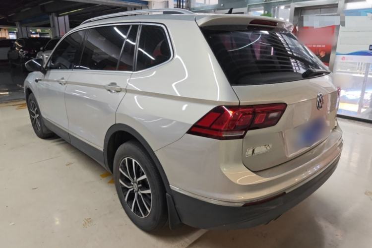 Used Volkswagen Tiguan L 2017 330TSI Automatic Two-Wheel Drive Comfort Edition Rear Left 45 Deg