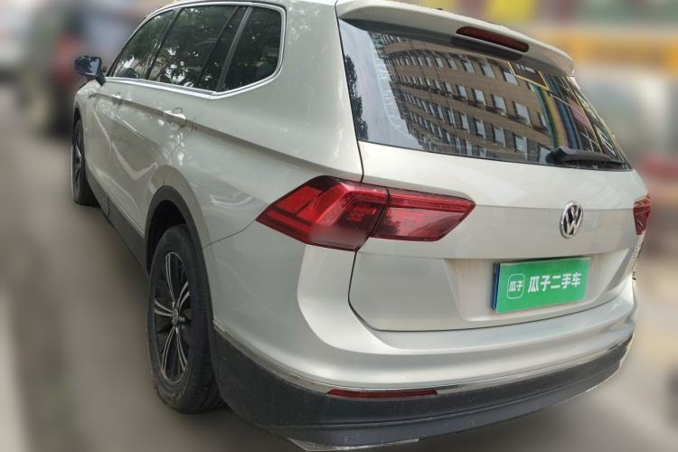 Used Volkswagen Tiguan L 2017 380TSI Automatic All-Wheel-Drive Luxury Edition Rear Left 45 Deg