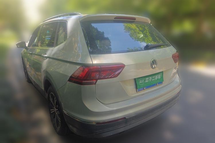 Used Volkswagen Tiguan L 2017 330TSI Automatic Two-Wheel Drive Flagship Edition Rear Left 45 Deg
