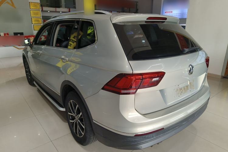 Used Volkswagen Tiguan L 2017 330TSI Automatic Two-Wheel Drive Luxury Edition Rear Left 45 Deg