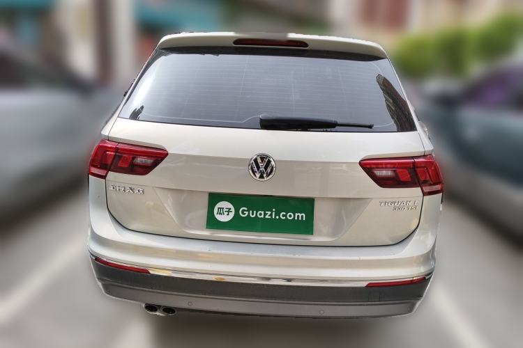 Used Volkswagen Tiguan L 2017 330TSI Automatic Two-Wheel Drive Luxury Edition Rear
