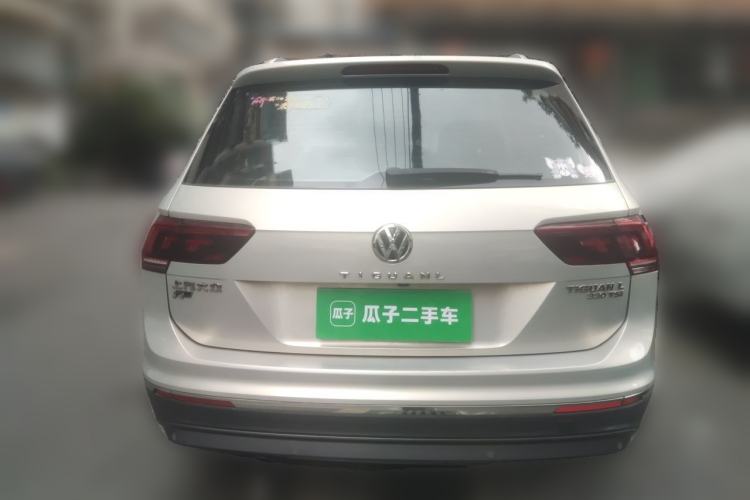 Used Volkswagen Tiguan L 2017 330TSI Automatic Two-Wheel Drive Flagship Edition Rear