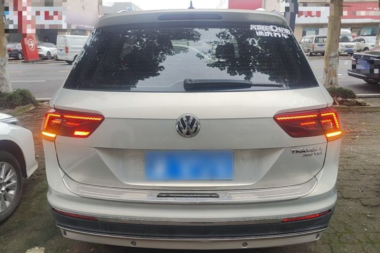 Used Volkswagen Tiguan L 2017 380TSI Automatic All-Wheel-Drive Luxury Edition Rear