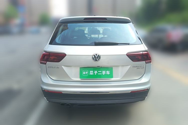 Used Volkswagen Tiguan L 2017 330TSI Automatic Two-Wheel Drive Flagship Edition Rear