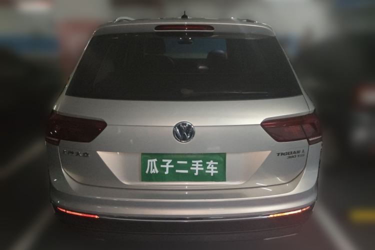 Used Volkswagen Tiguan L 2017 380TSI Automatic All-Wheel-Drive Luxury Edition Rear