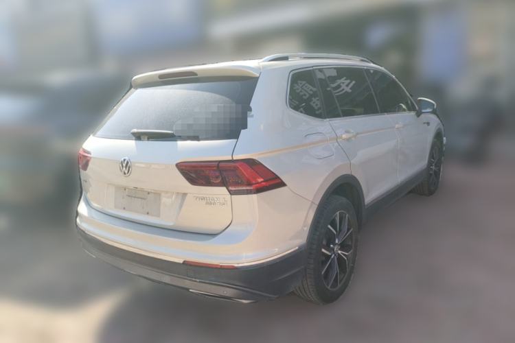 Used Volkswagen Tiguan L 2017 380TSI Automatic All-Wheel-Drive Flagship Edition Rear Right 45 Deg