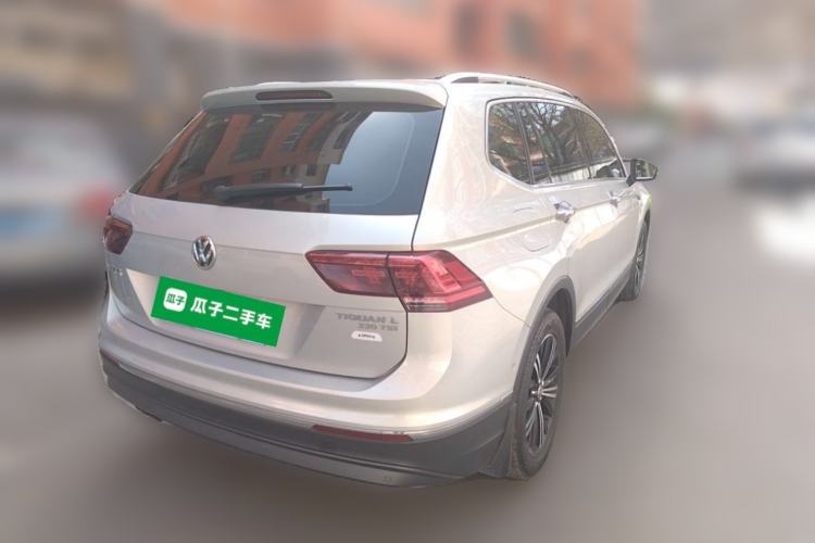 Used Volkswagen Tiguan L 2017 330TSI Automatic Two-Wheel Drive Flagship Edition Rear Right 45 Deg