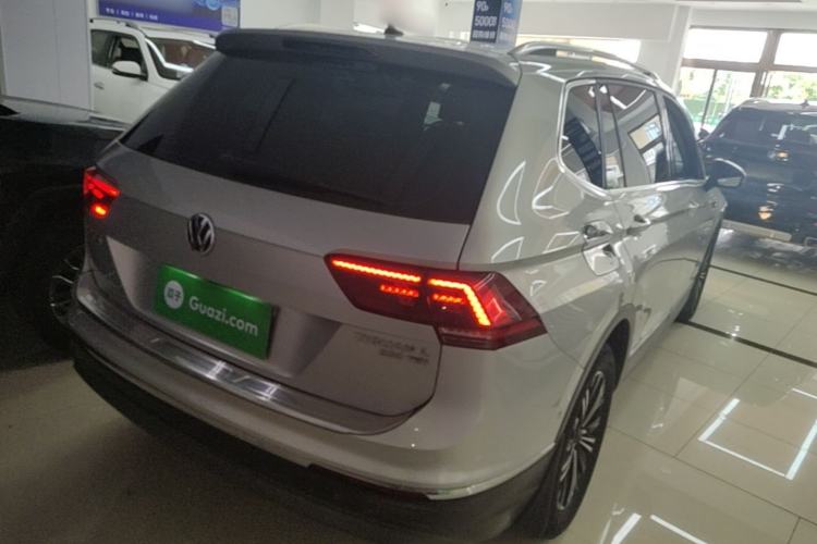 Used Volkswagen Tiguan L 2017 330TSI Automatic Two-Wheel Drive Flagship Edition Rear Right 45 Deg