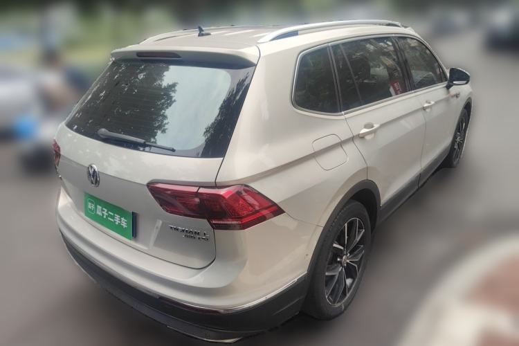 Used Volkswagen Tiguan L 2017 380TSI Automatic All-Wheel-Drive Flagship Edition Rear Right 45 Deg