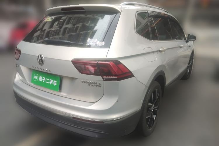 Used Volkswagen Tiguan L 2017 330TSI Automatic Two-Wheel Drive Flagship Edition Rear Right 45 Deg