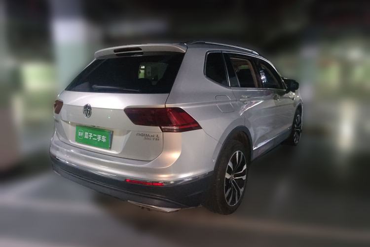 Used Volkswagen Tiguan L 2017 380TSI Automatic All-Wheel-Drive Flagship Edition Rear Right 45 Deg
