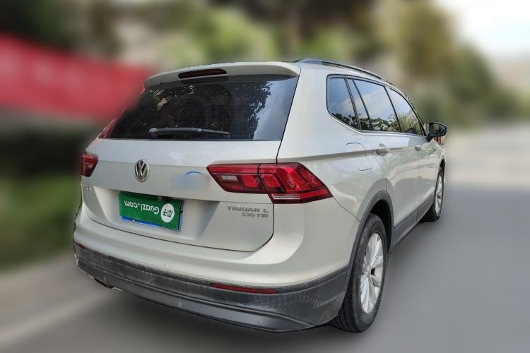 Used Volkswagen Tiguan L 2017 330TSI Automatic Two-Wheel Drive Luxury Edition Rear Right 45 Deg